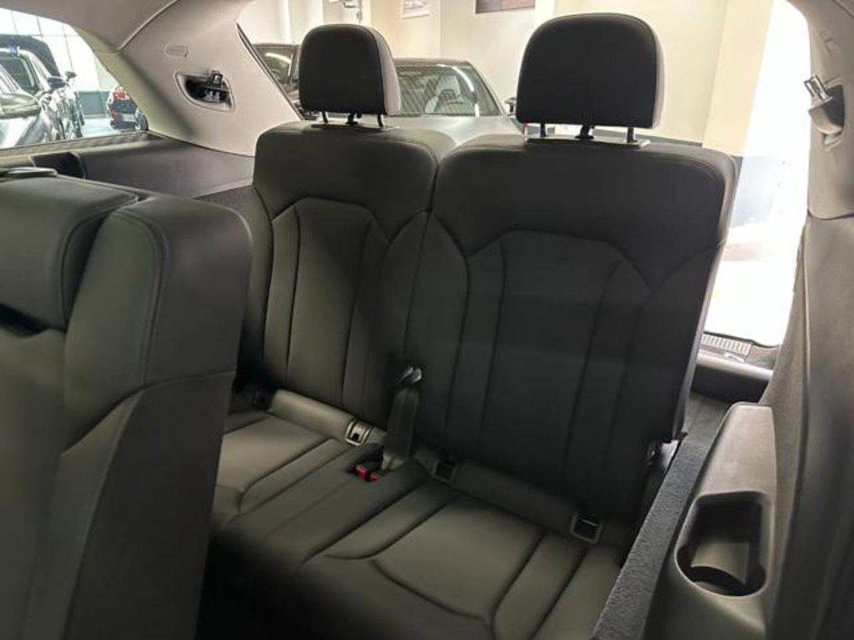 Audi Q7 50 TDI quattro tiptronic Business (11)