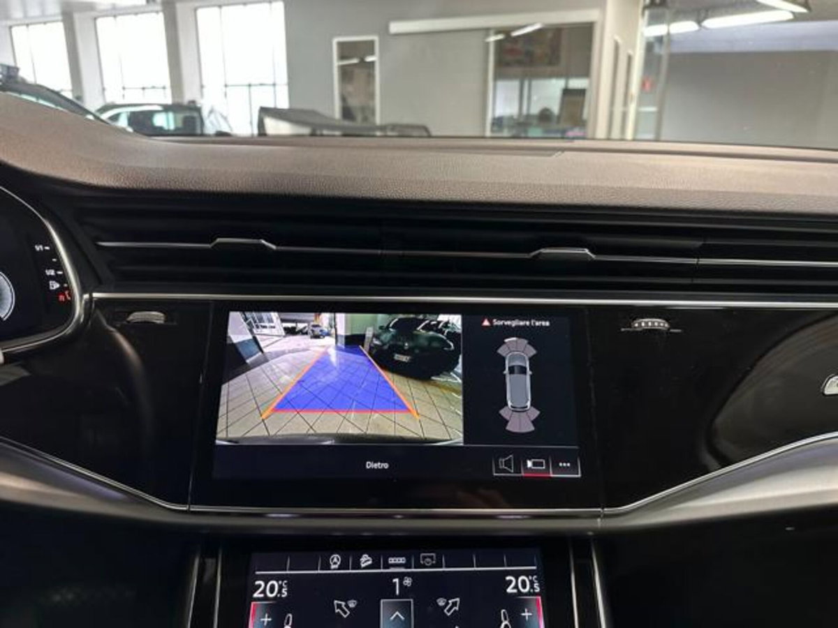 Audi Q7 50 TDI quattro tiptronic Business (14)