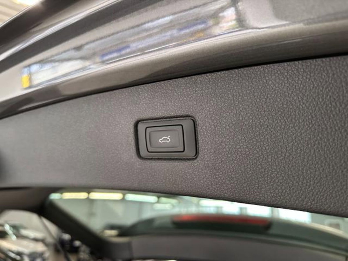 Audi Q7 50 TDI quattro tiptronic Business (18)