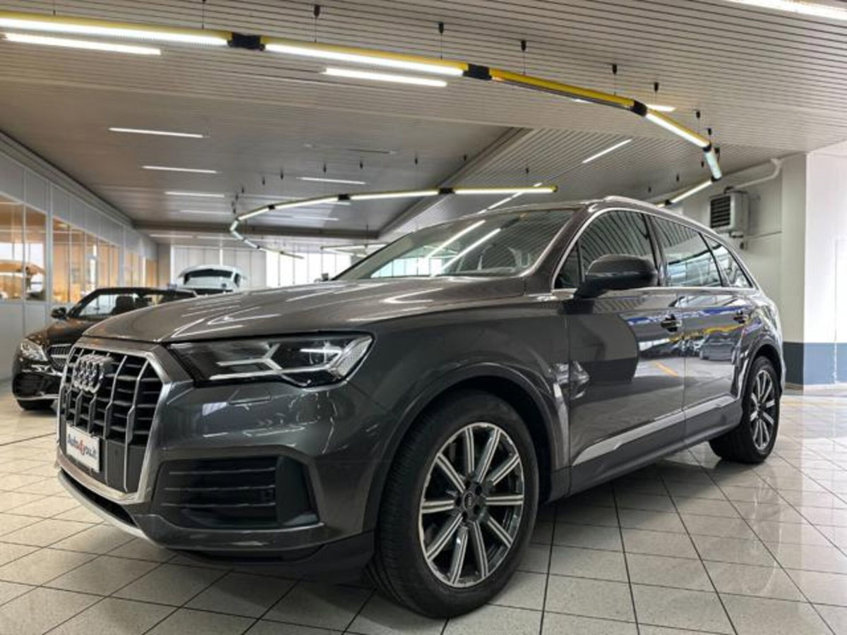 Audi Q7 50 TDI quattro tiptronic Business (2)