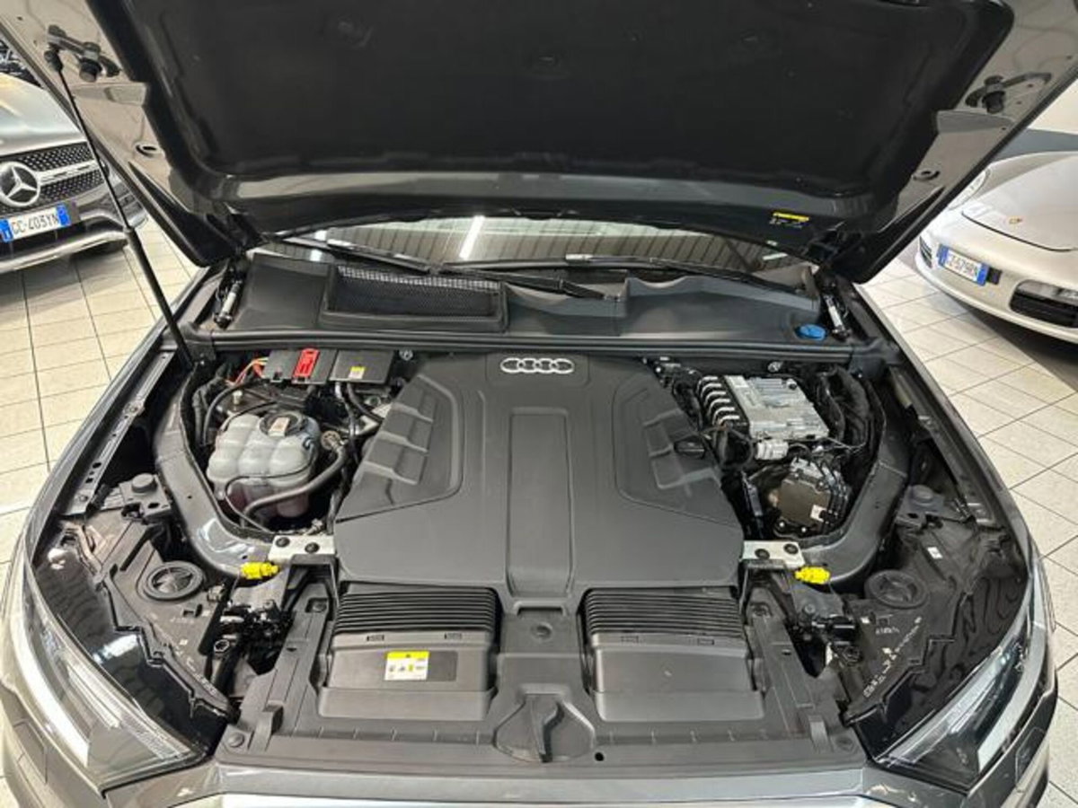 Audi Q7 50 TDI quattro tiptronic Business (5)