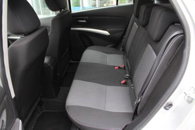 Suzuki S-Cross 1.6 DDiS 4WD All Grip Style (7)