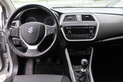 Suzuki S-Cross 1.6 DDiS 4WD All Grip Style (8)