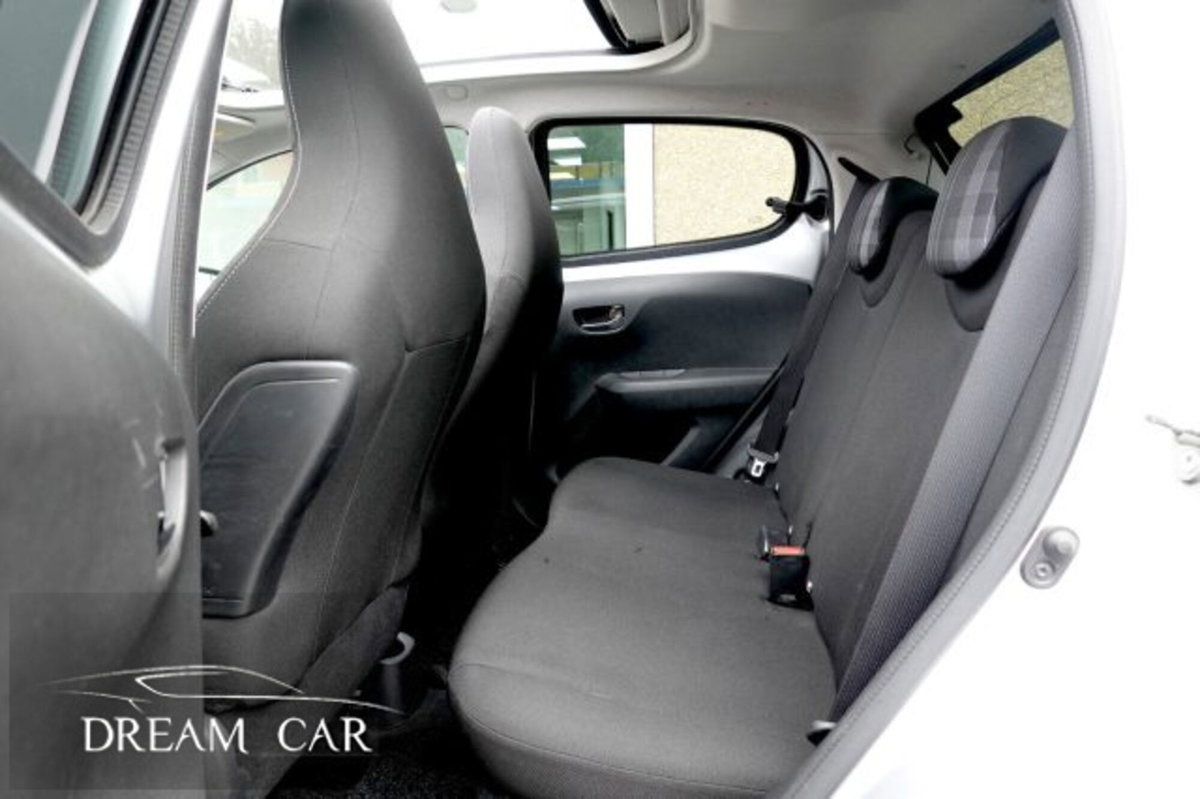 Peugeot 108 72 5 porte Allure (11)