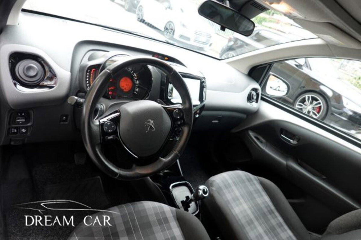 Peugeot 108 72 5 porte Allure (9)