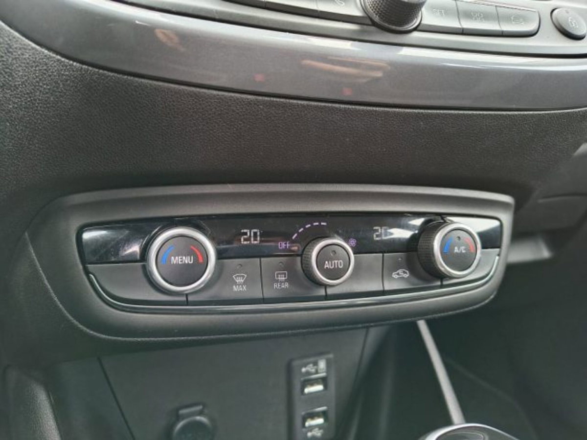 Opel Crossland X 1.5 ECOTEC D 120 CV Start&Stop aut. Innovation (12)