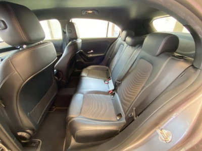 Mercedes-Benz Classe A Sedan 180 d 4p. Sport (11)