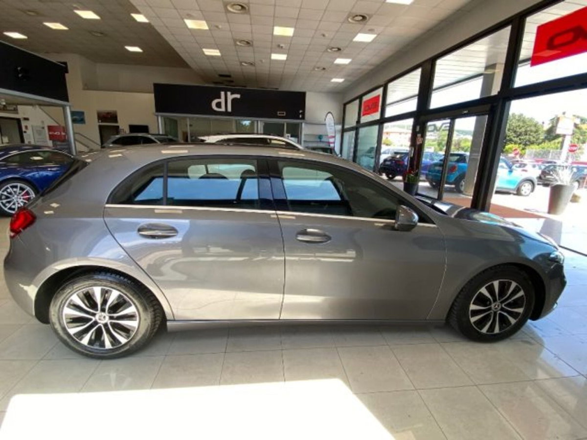 Mercedes-Benz Classe A Sedan 180 d 4p. Sport (4)