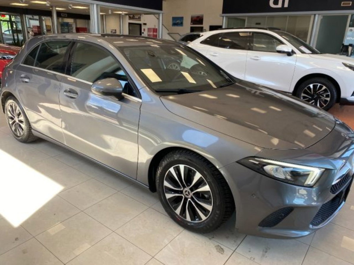Mercedes-Benz Classe A Sedan 180 d 4p. Sport (6)