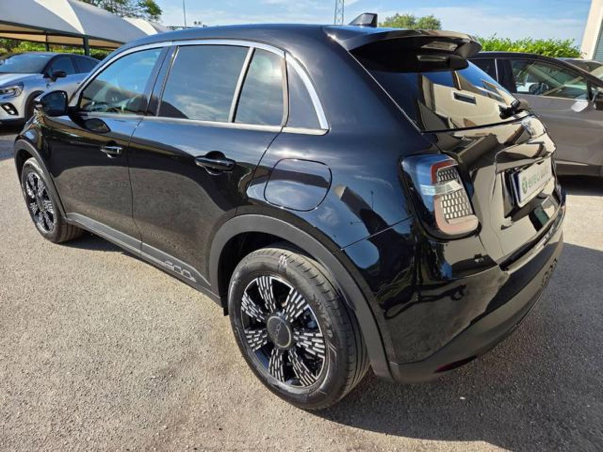 Fiat 600 1.2 hybrid 145cv auto (5)