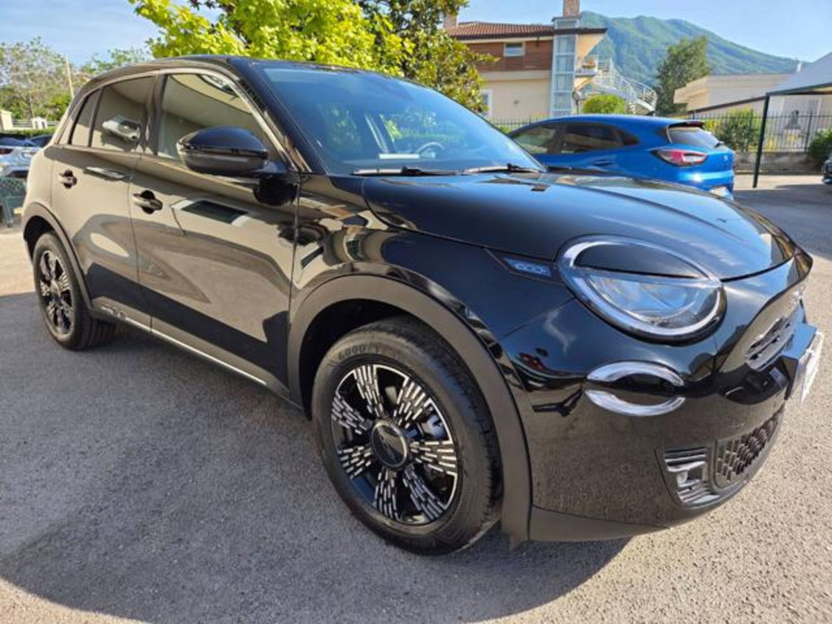 Fiat 600 1.2 hybrid 145cv auto (8)