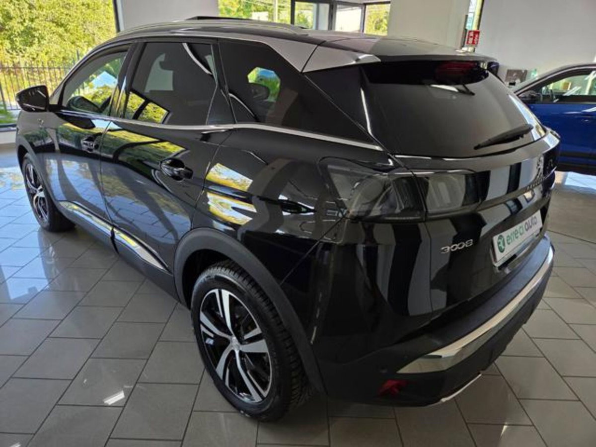 Peugeot 3008 BlueHDi 130 S&S EAT8 GT (3)