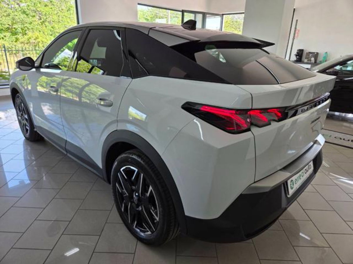 Peugeot 3008 1.2 hybrid GT Exclusive 145cv e-dcs6 (10)
