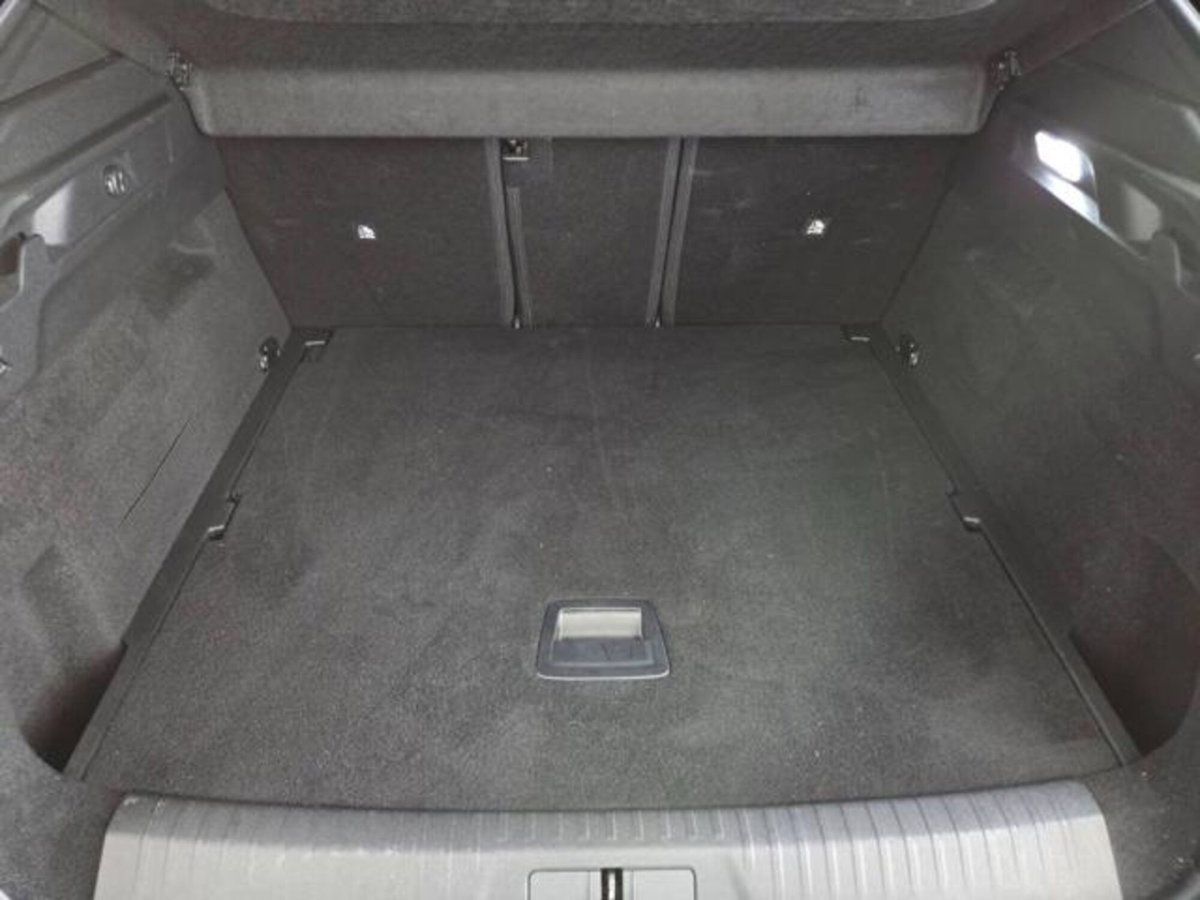 Peugeot 3008 1.2 hybrid GT Exclusive 145cv e-dcs6 (15)