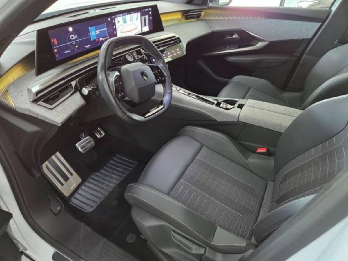 Peugeot 3008 1.2 hybrid GT Exclusive 145cv e-dcs6 (6)
