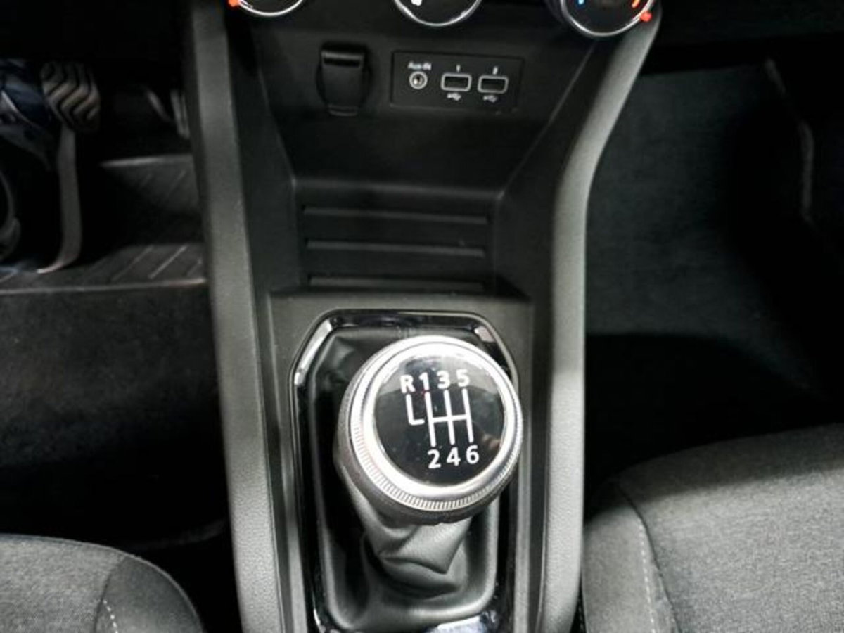Renault Clio TCe 90 CV 5 porte Intens (10)