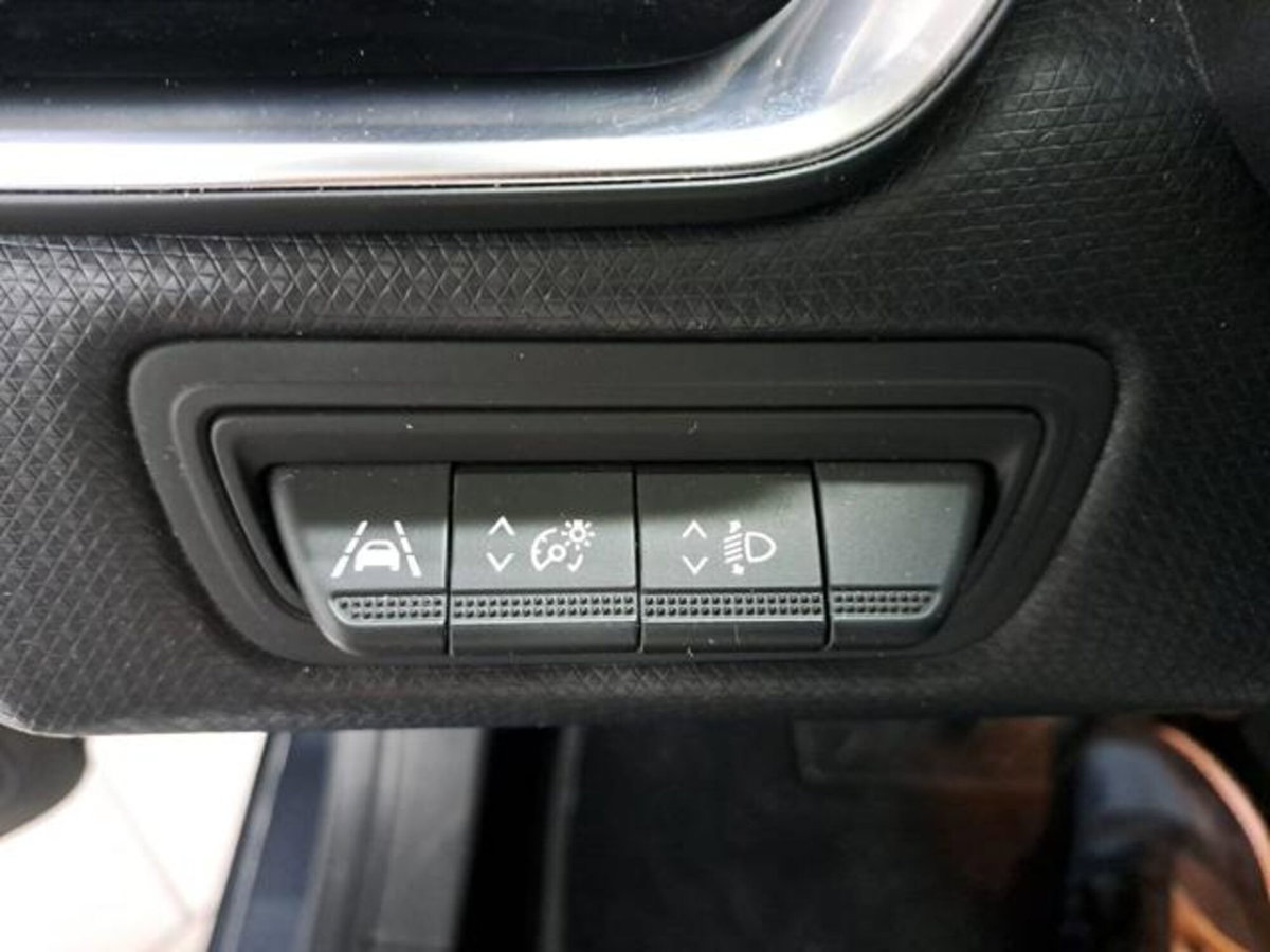 Renault Clio TCe 90 CV 5 porte Intens (9)