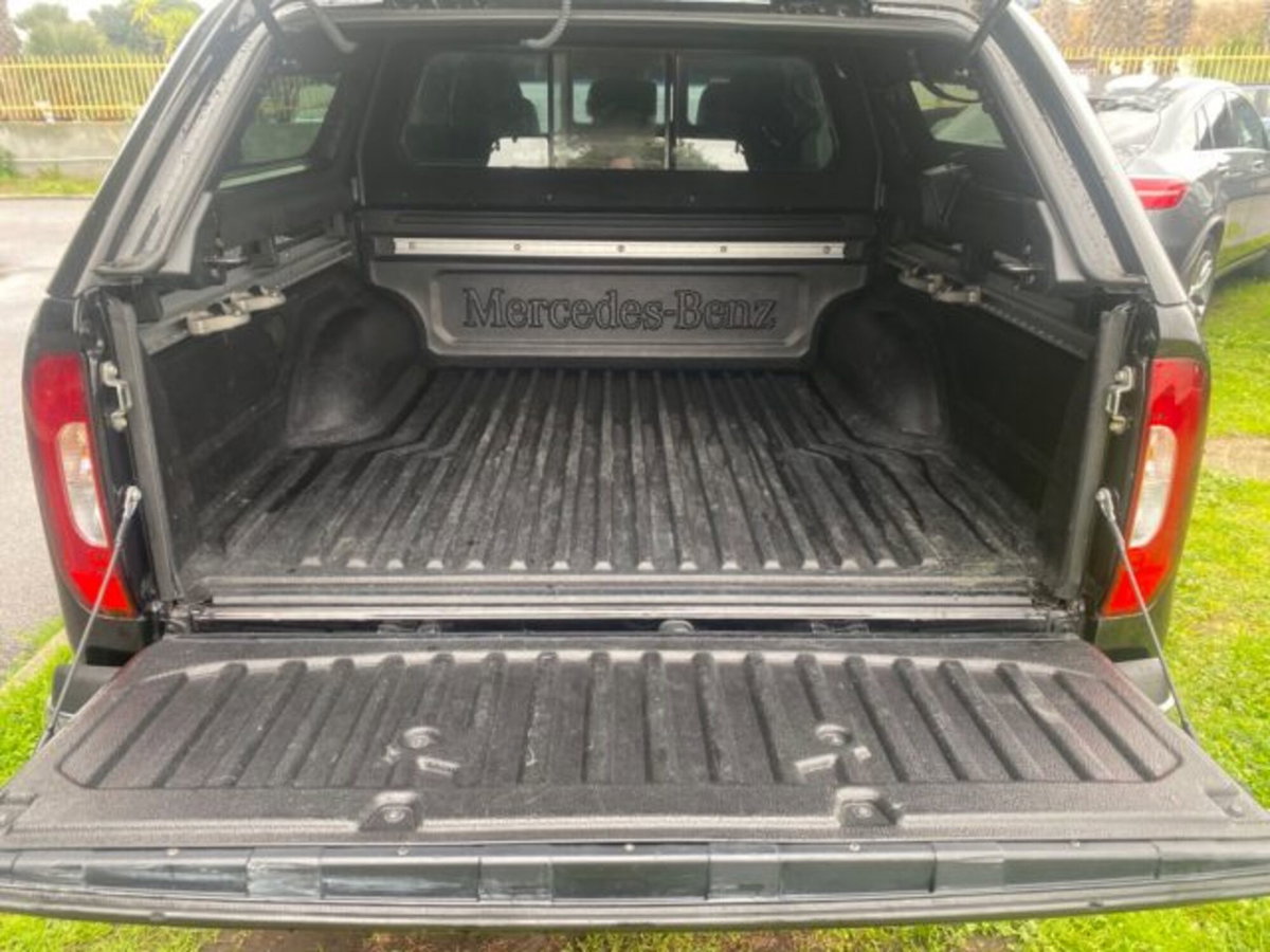 Mercedes-Benz Classe X Pick-up 350 d 4Matic Progressive (19)