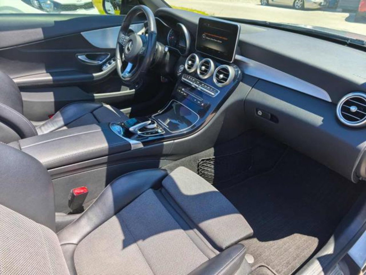 Mercedes-Benz Classe C Cabrio 220 d Cabrio Sport (17)