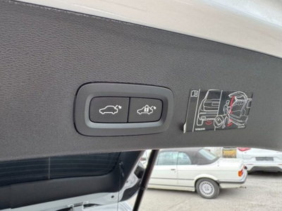 Volvo XC40 T4 Recharge Plug-in Hybrid R-design (16)