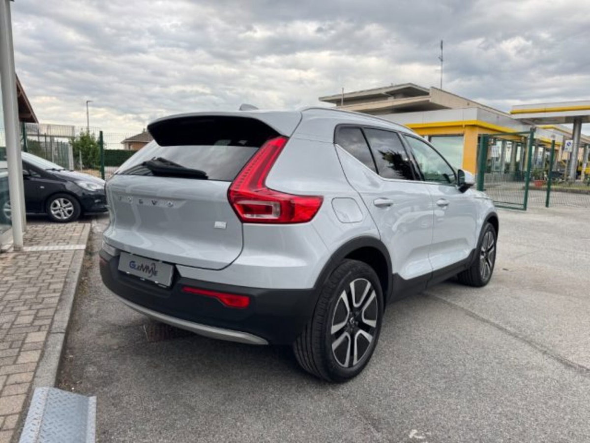 Volvo XC40 T4 Recharge Plug-in Hybrid R-design (5)