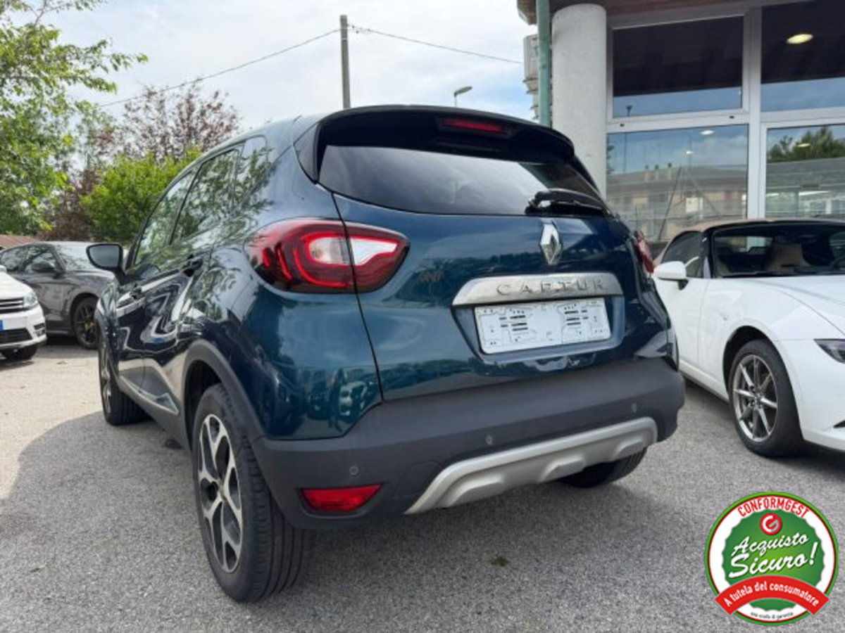 Renault Captur TCe 12V 90 CV Start&Stop Energy Bose (2)