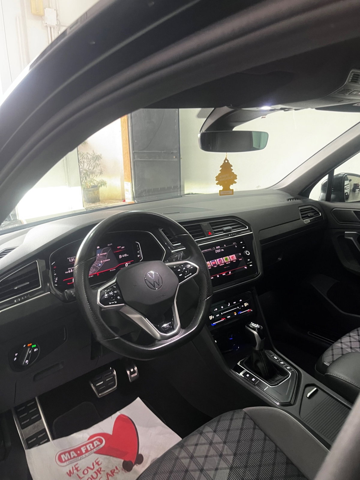 Volkswagen Tiguan 2.0 TDI 150 CV SCR DSG 4MOTION R-Line (6)