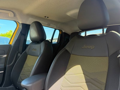 Jeep Avenger 1.2 turbo Summit fwd 100cv (13)