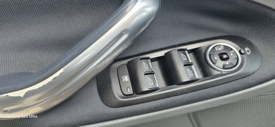 Ford S-Max 2.0 TDCi 140CV Titanium DPF (11)