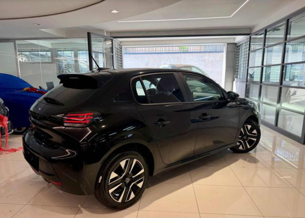 Peugeot 208 1.2 turbo Edition 100cv (5)