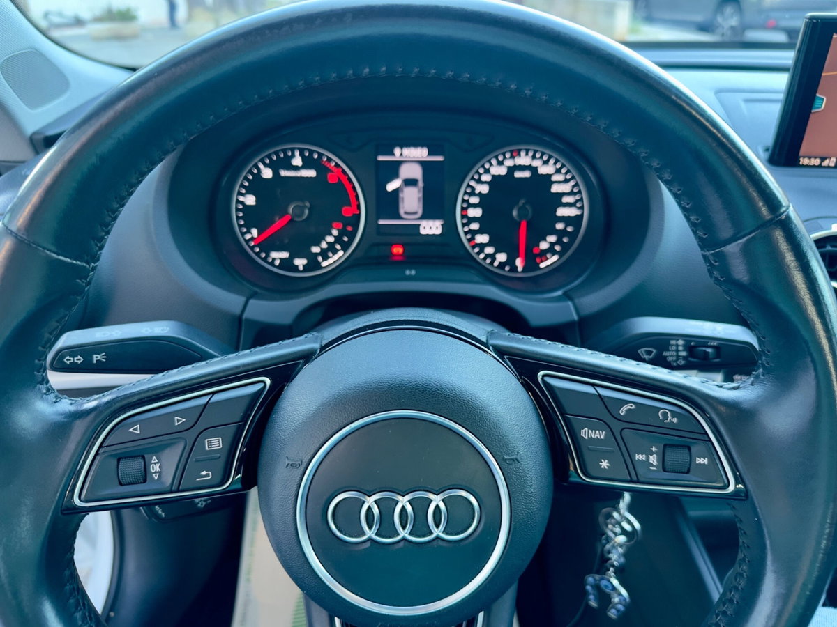 Audi A3 Sportback 1.6 TDI 116 CV Sport (13)