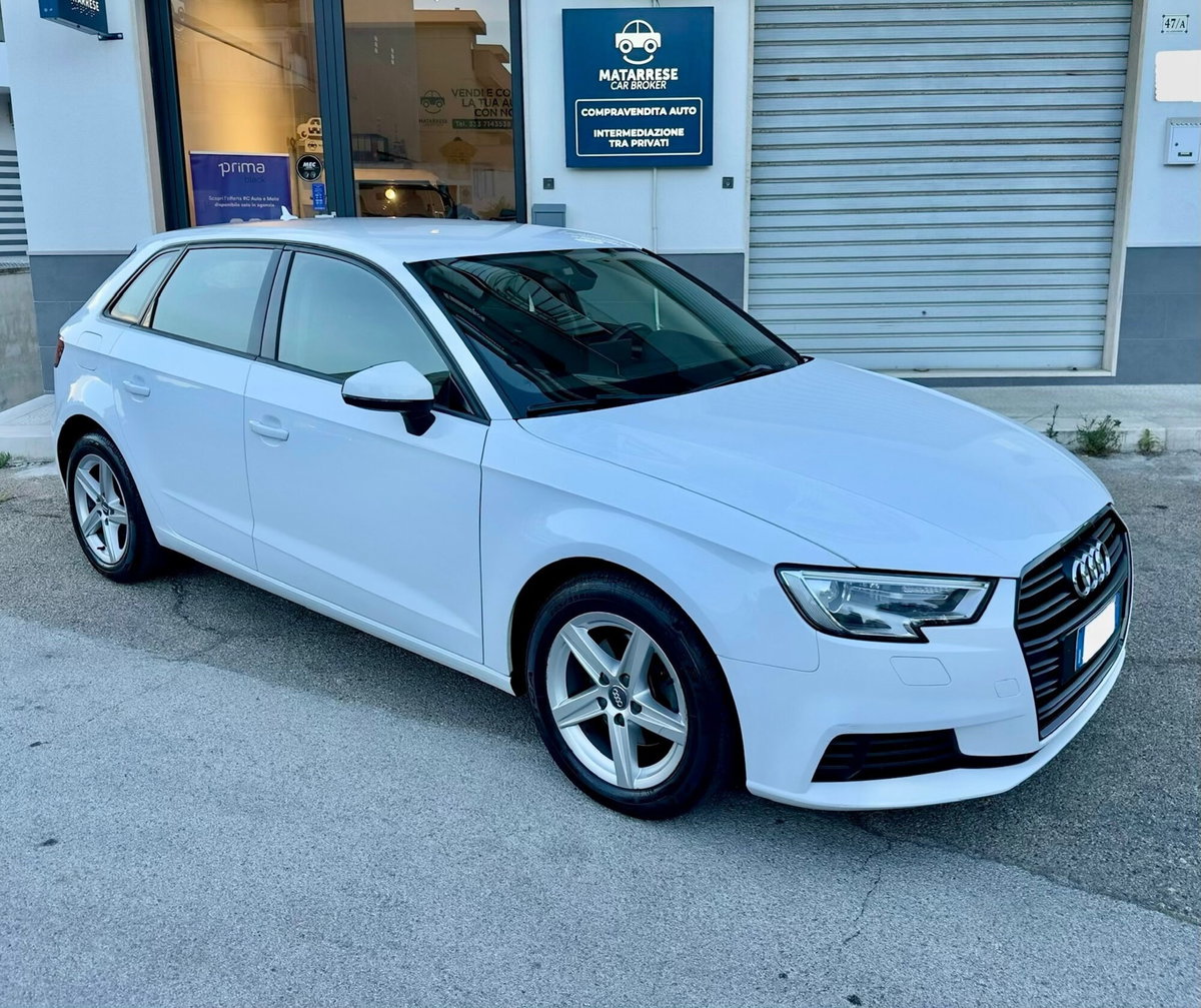 Audi A3 Sportback 1.6 TDI 116 CV Sport (3)