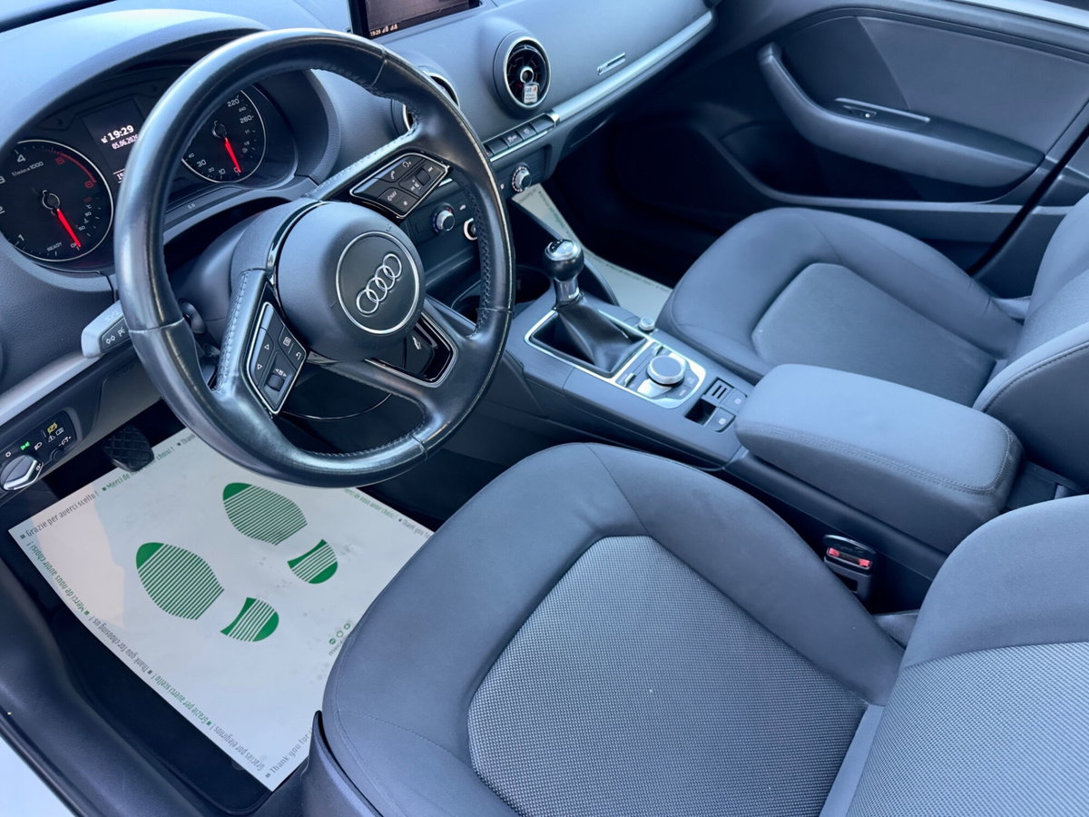 Audi A3 Sportback 1.6 TDI 116 CV Sport (7)