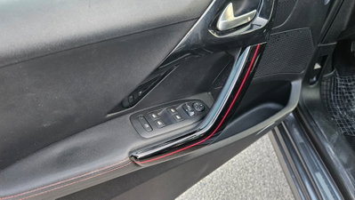 Peugeot 208 120 S&S 5 porte GT Line (13)