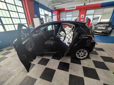 Lancia Ypsilon 0.9 TwinAir 85 CV 5 porte S&S DFN Gold (6)