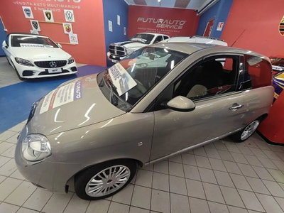 Lancia Ypsilon 1.2 Versus (5)