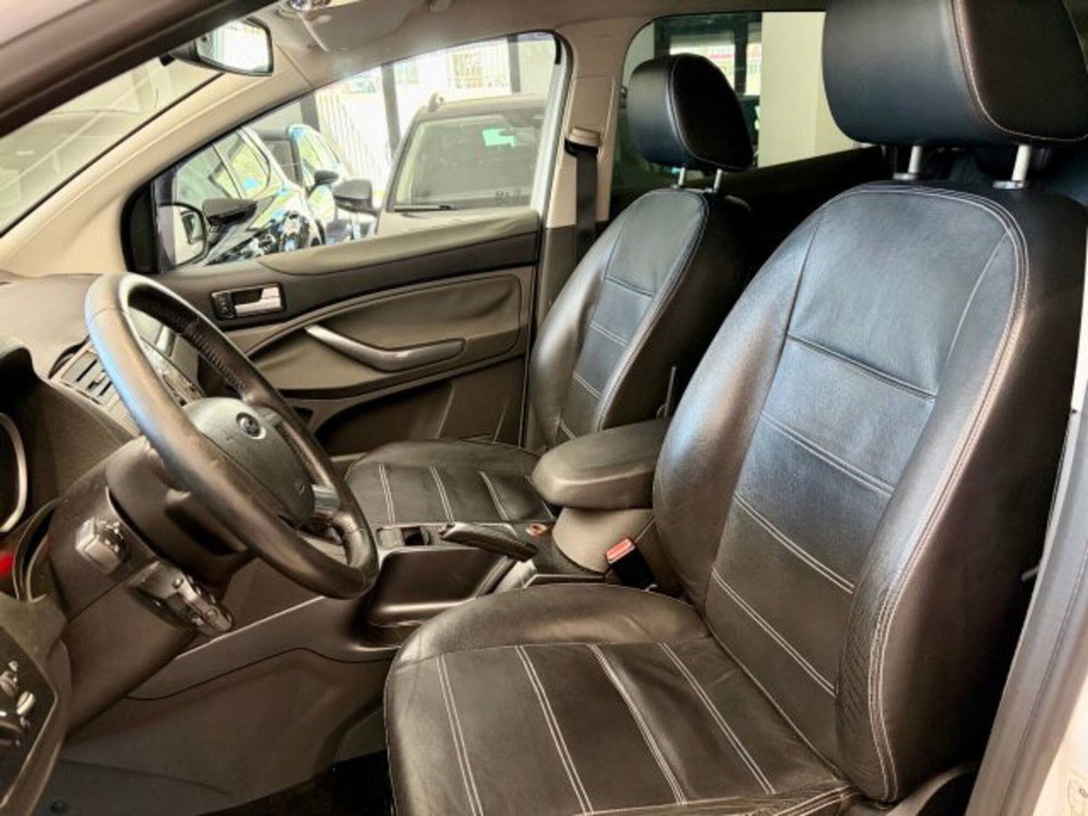 Ford Kuga 2.0 TDCi 163 CV 4WD DPF (9)