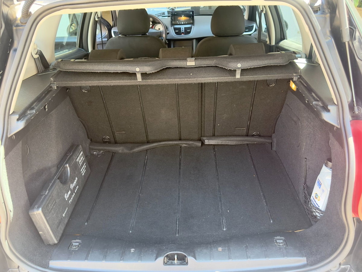 Peugeot 207 SW VTi 95CV XS Ciel (14)