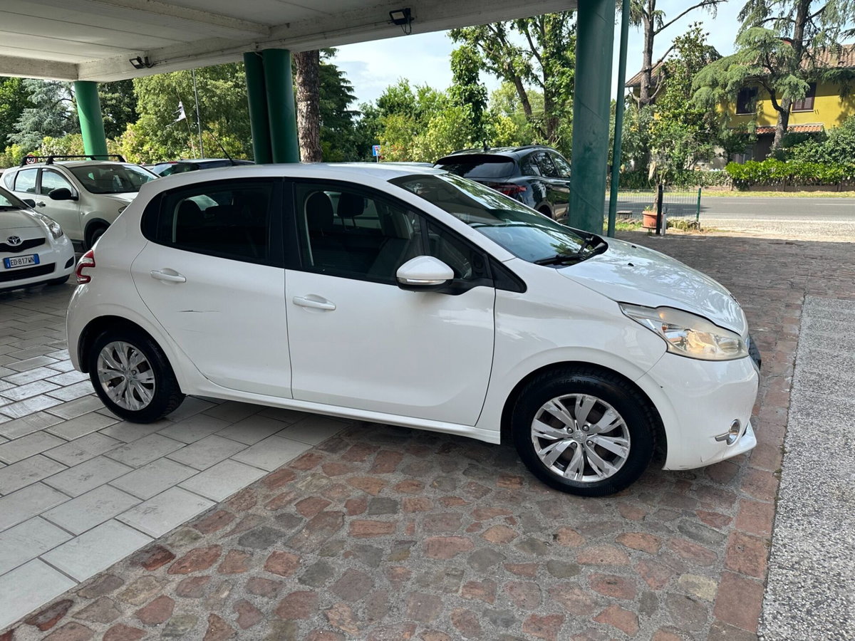 Peugeot 208 VTi 82 CV 5 porte Active (4)