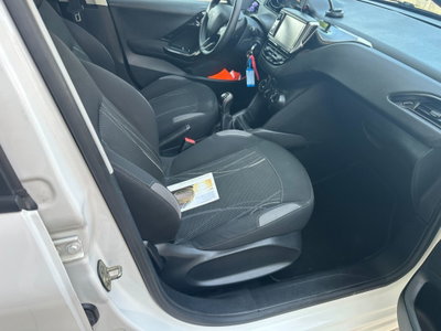 Peugeot 208 VTi 82 CV 5 porte Active (5)