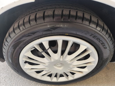 Lancia Ypsilon 1.2 (9)