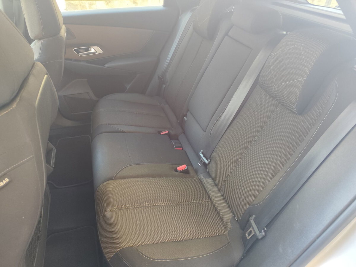 Ds DS 7 DS 7 Crossback BlueHDi 130 aut. Ligne Noire (17)