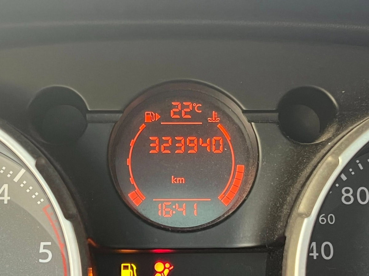Nissan Qashqai 1.5 dCi Acenta (13)