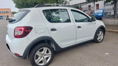 Dacia Sandero Stepway 1.5 dCi 8V 90CV (4)