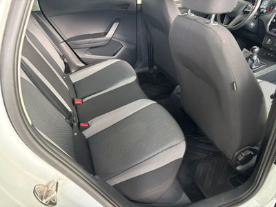 SEAT Ibiza 1.6 TDI 95 CV 5 porte Business (20)