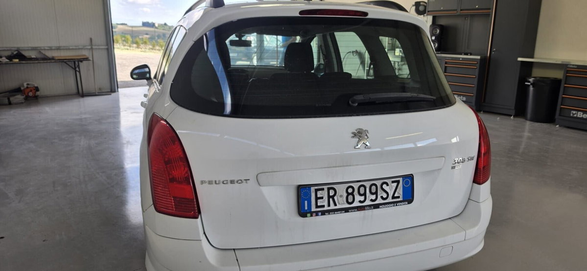Peugeot 308 SW 1.6 8V e-HDi 115CV Stop&Start Active (4)