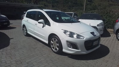 Peugeot 308 SW 1.6 8V e-HDi 115CV Stop&Start ETG6 Active (2)