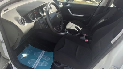 Peugeot 308 SW 1.6 8V e-HDi 115CV Stop&Start ETG6 Active (6)