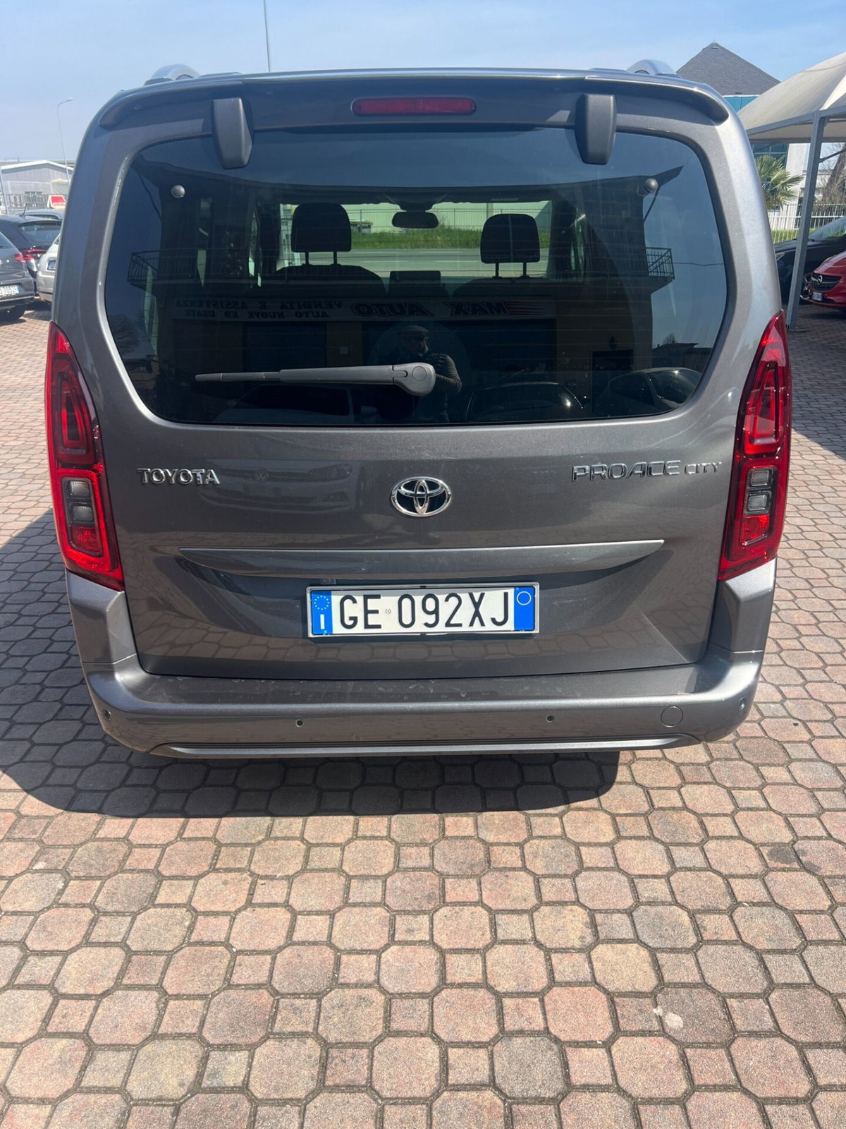 Toyota Proace Verso Verso 1.5D L0 D Executive (4)