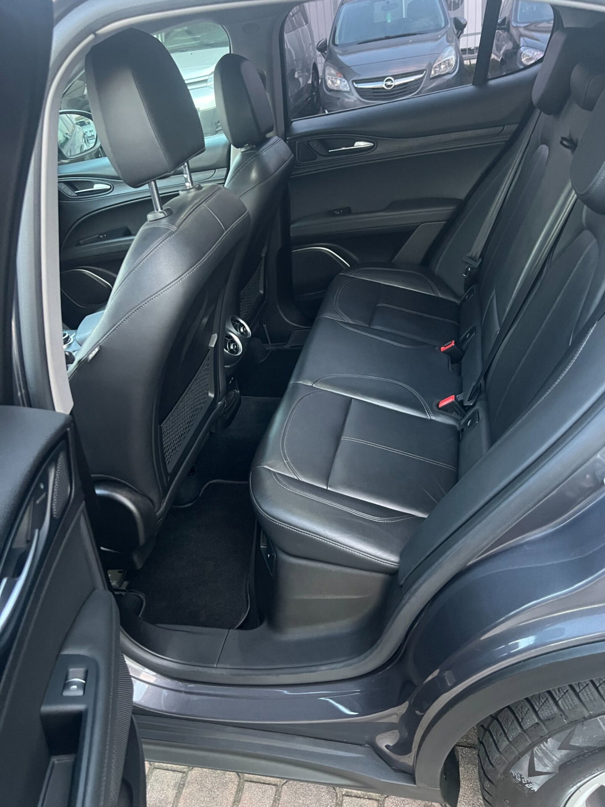 Alfa Romeo Stelvio Stelvio 2.2 Turbodiesel 210 CV AT8 Q4 Executive (6)